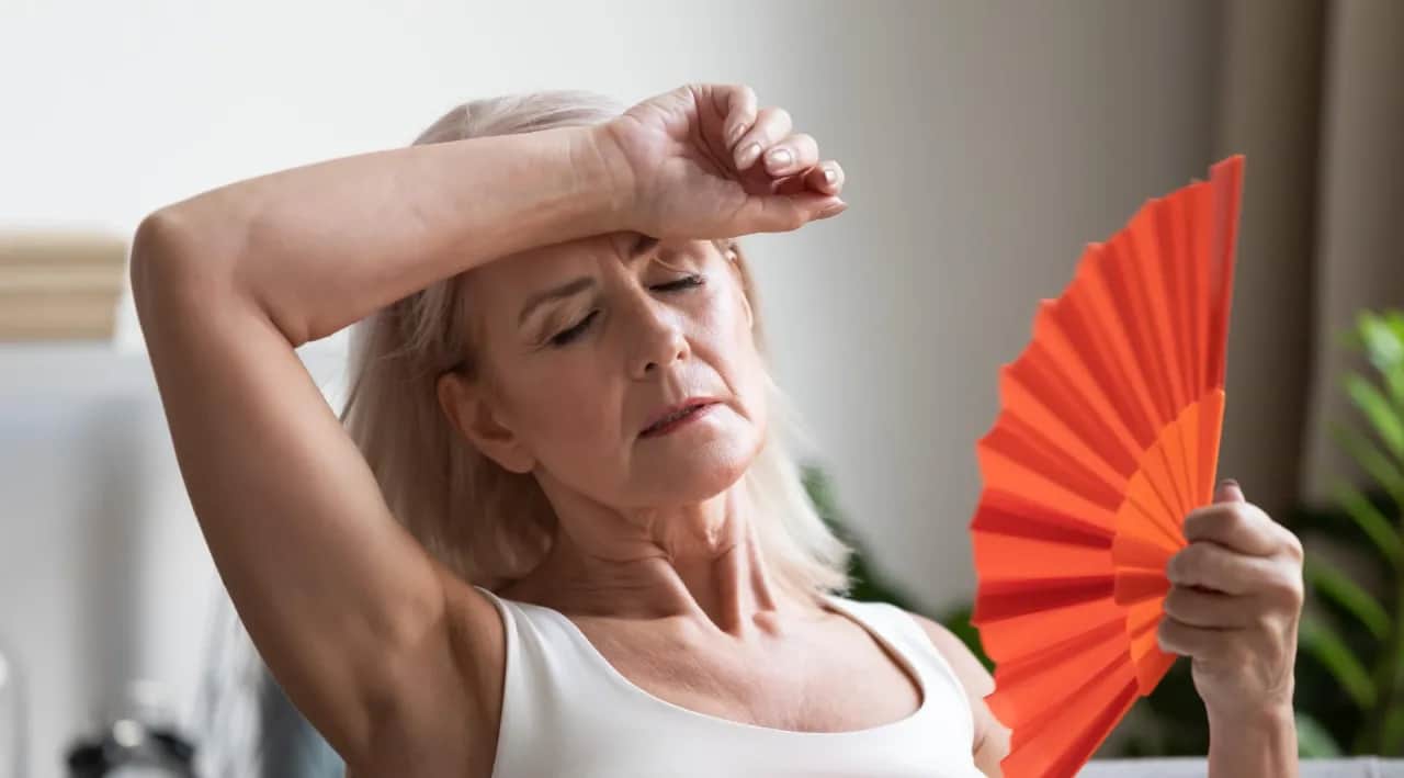 Jak długo trwają objawy menopauzy? Czas trwania i różnice u kobiet