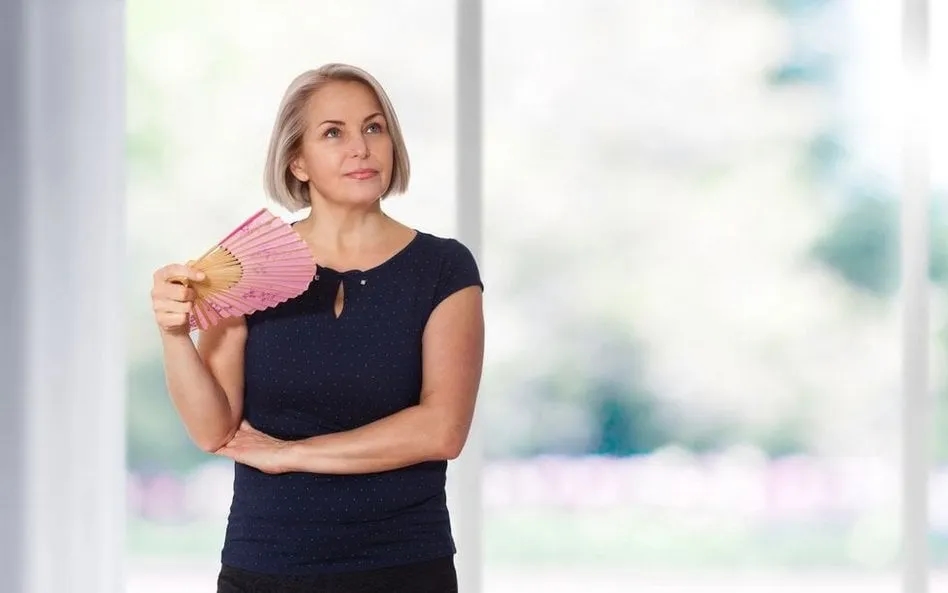 Czy brak współżycia przyspiesza menopauzę? Sprawdź, co mówią badania