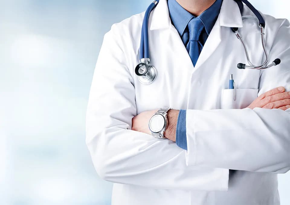 Jakie są lekarze? Poznaj specjalizacje i ich role w medycynie